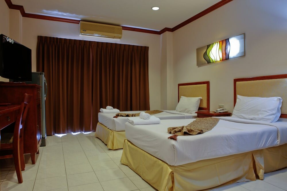 Фото Inn House Hotel