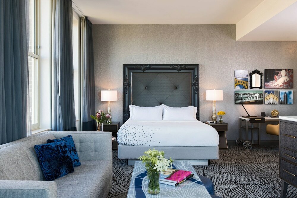 Фото Renaissance Pittsburgh Hotel