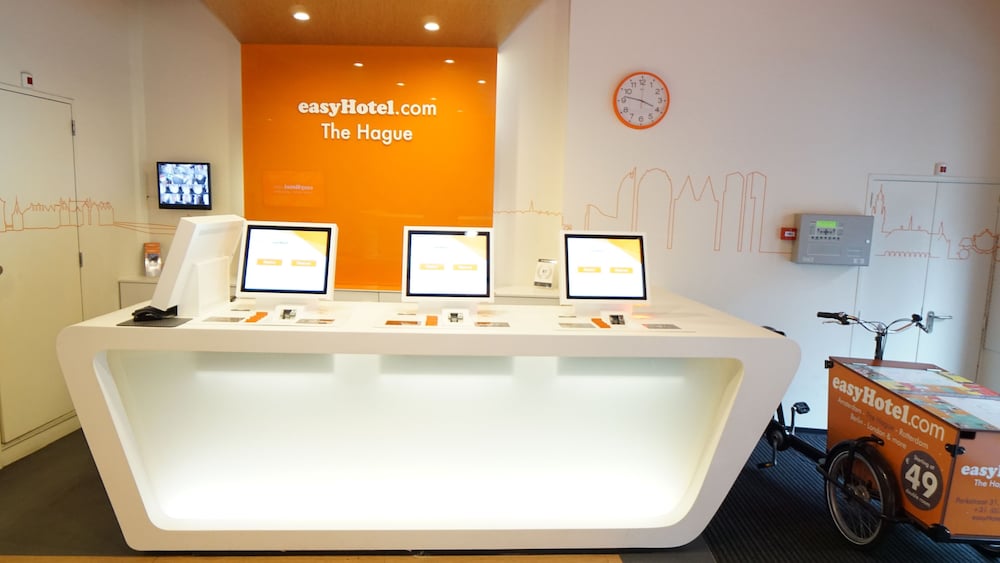 Фото EasyHotel The Hague City Centre