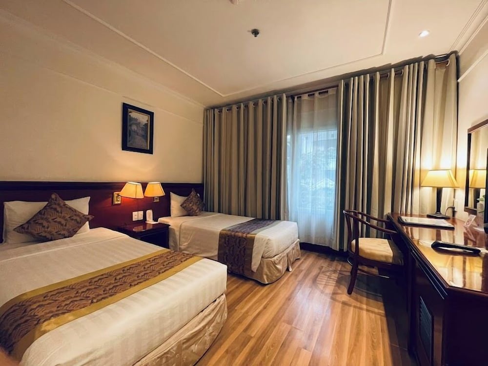 Фото First Hotel