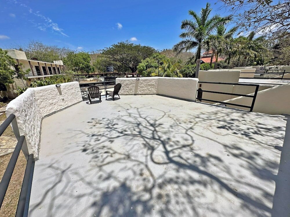 Фото Surf Ranch Hotel & Resort