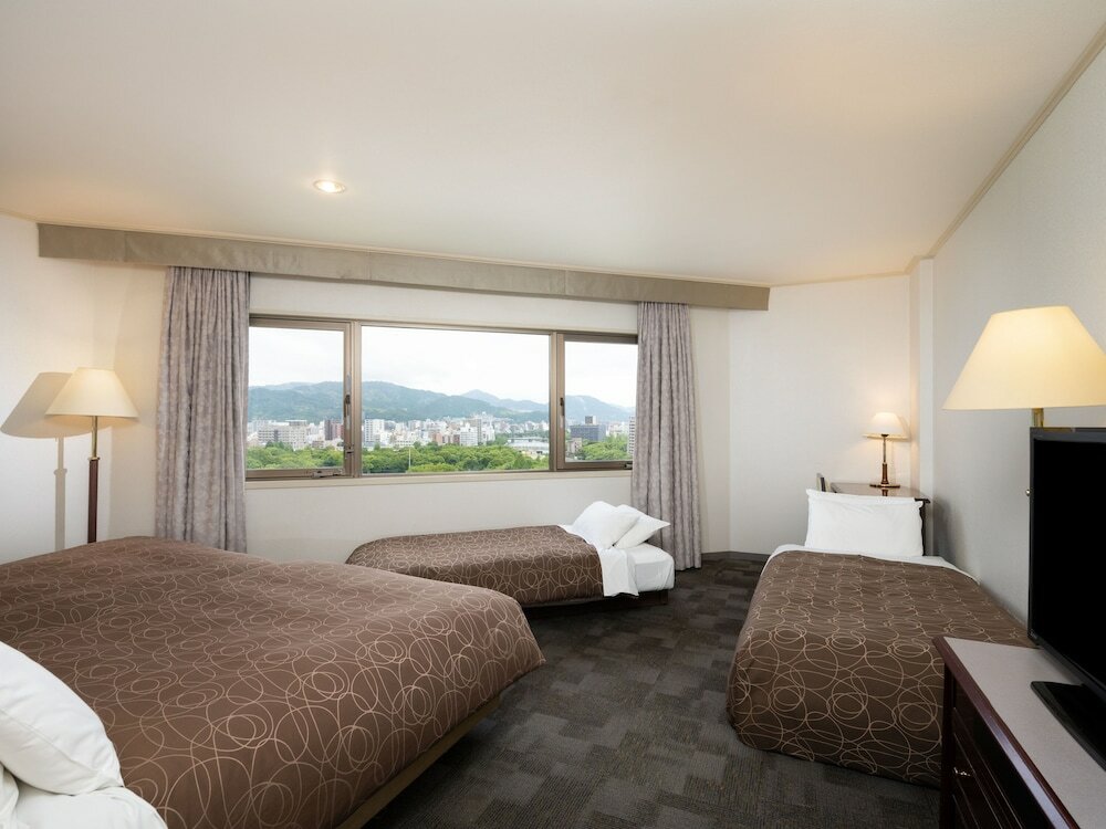 Фото HOTEL MYSTAYS Hiroshima Peace Park