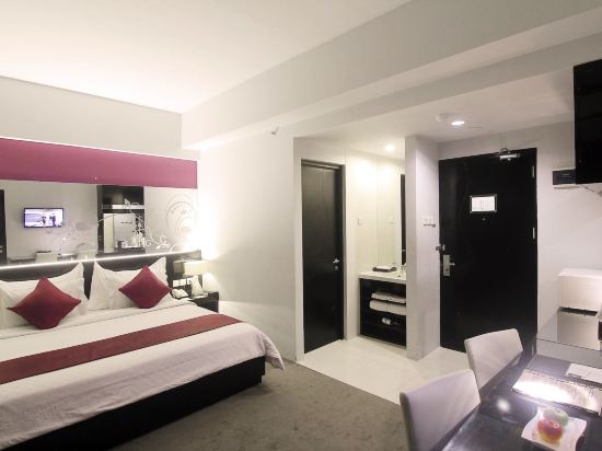 Фото Grand Darmo Suite by Amithya