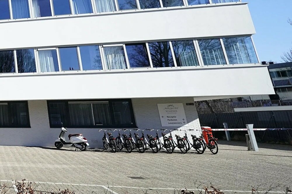 Фото Amrath Apart-Hotel Schiphol Badhoevedorp