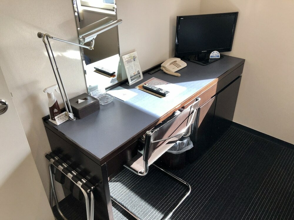 Фото Hotel Mid In Meguro-Ekimae