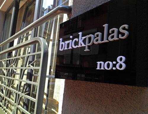 Brickpalas