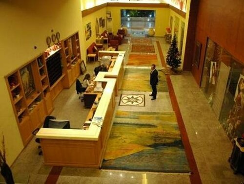 Гостиница Platinum Hotel в Суре