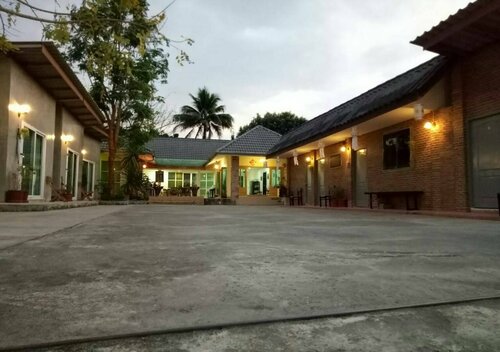 Гостиница Maesai Holic Lodge в Мэ Сай