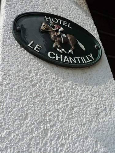 Гостиница Hôtel Le Chantilly в Трувиль-сюр-Мере