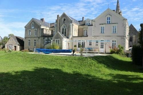 Гостиница Logis Le Port Saint Aubin в Шато-Гонтье