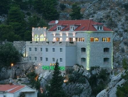 Гостиница Hotel Villa Dvor в Омише