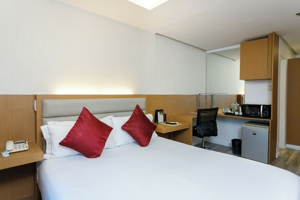 Фото Regency Grand Suites