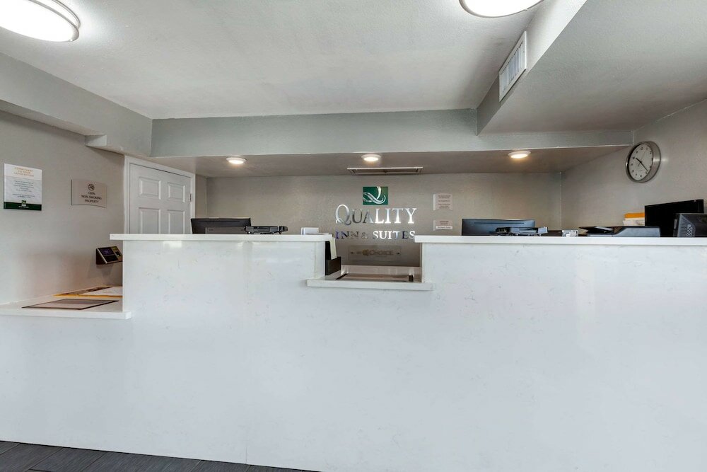 Фото Quality Inn & Suites near Downtown Mesa