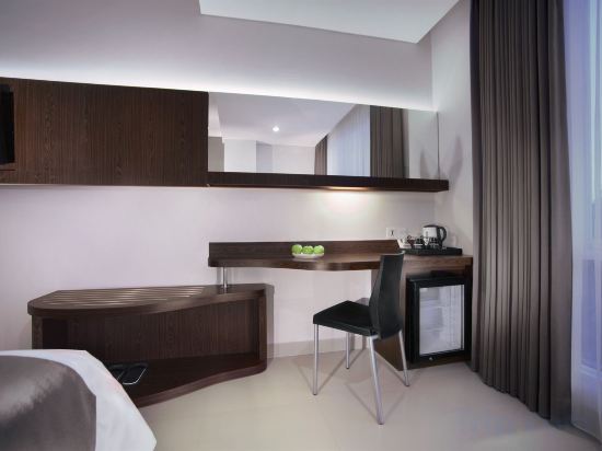 Фото Hotel Neo Denpasar