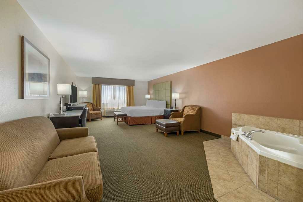 Фото Best Western Plus Country Inn & Suites