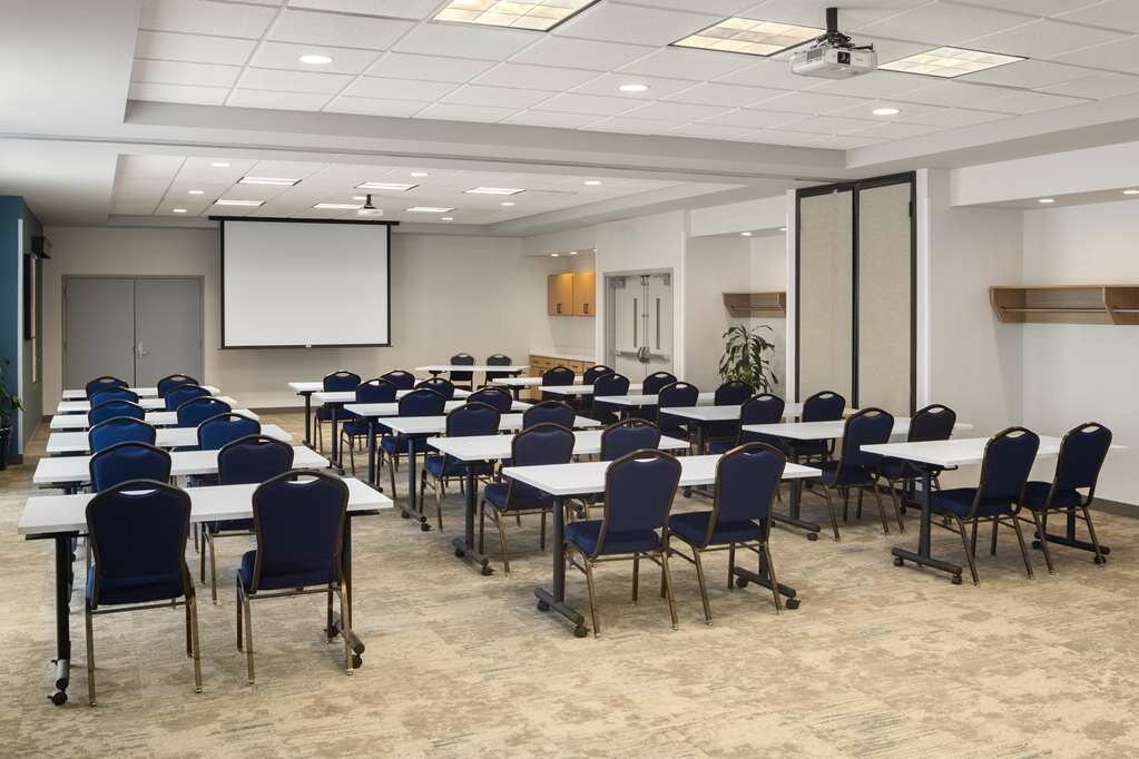 Фото Hilton Garden Inn Spokane Airport