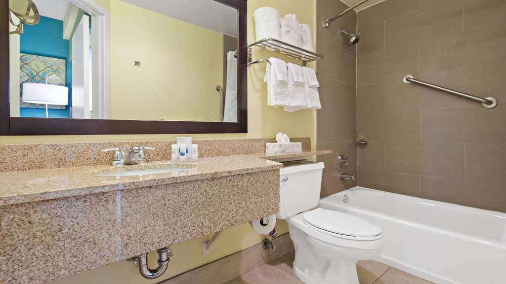 Фото Best Western Plus Deerfield Beach Hotel & Suites