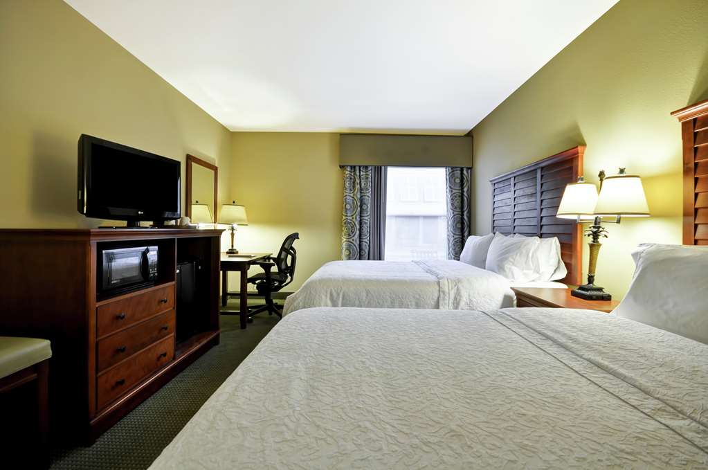 Фото Hampton Inn & Suites Charleston/Mt. Pleasant-Isle Of Palms