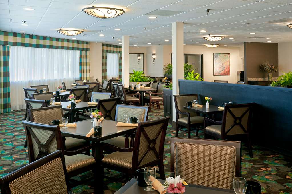 Фото DoubleTree by Hilton Hotel Santa Fe