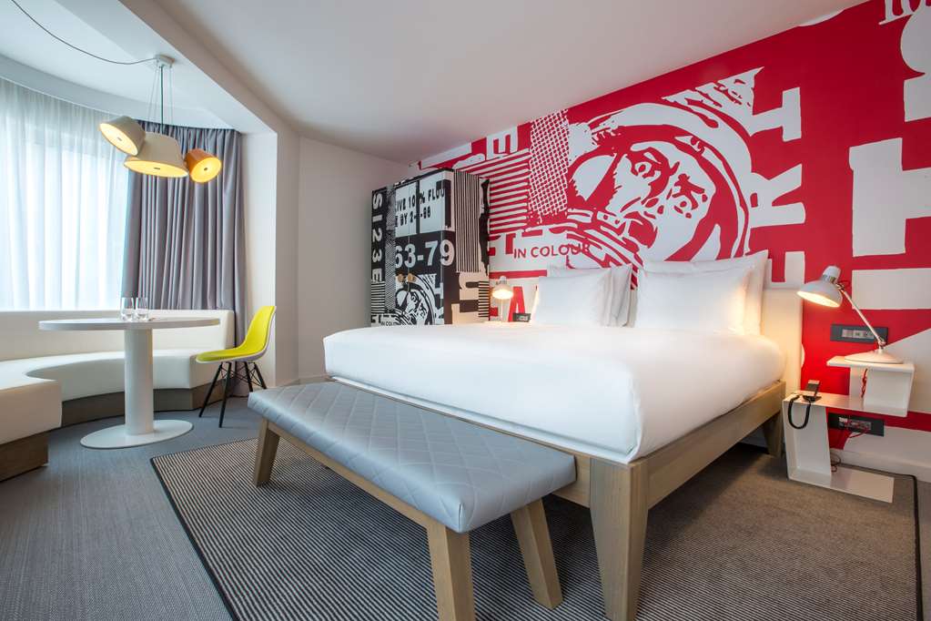 Фото Radisson Red Brussels