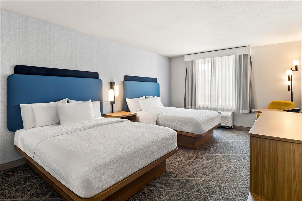 Фото Hampton Inn & Suites Merced