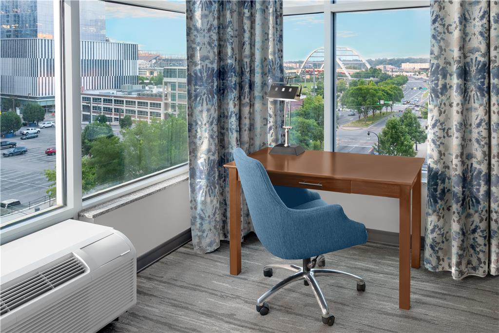 Фото Hilton Garden Inn Nashville Downtown/Convention Center