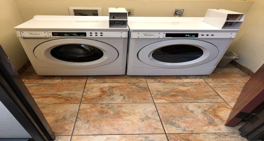 Фото SureStay Plus Hotel by Best Western San Antonio North