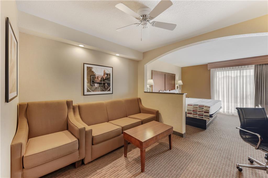 Фото Best Western Alamo Suites