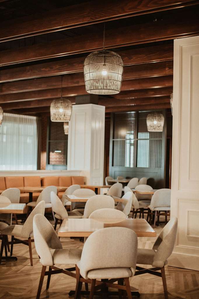 Фото The Chattanoogan Hotel, Curio Collection by Hilton