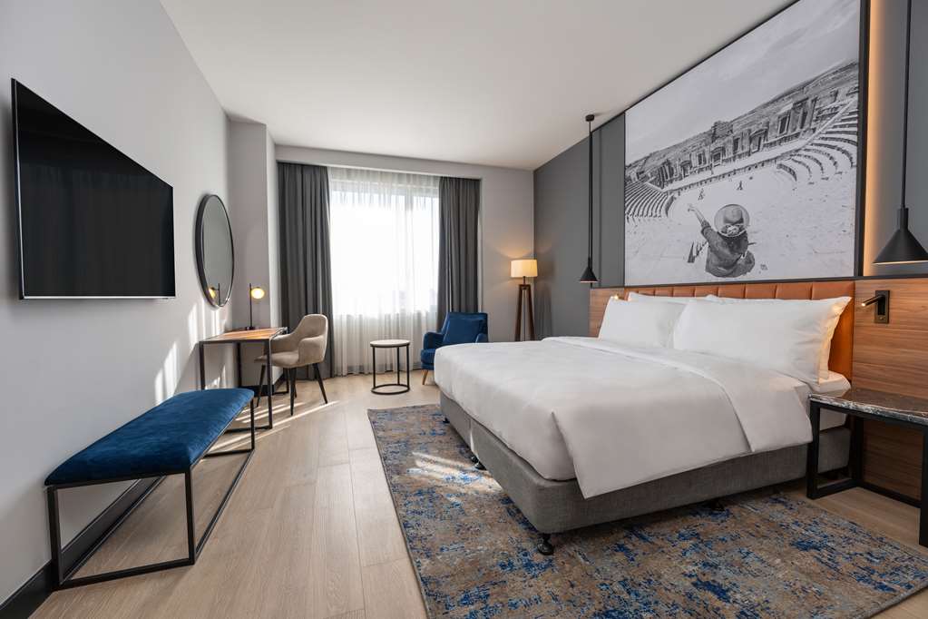 Фото Radisson Blu Hotel, Amman Galleria Mall