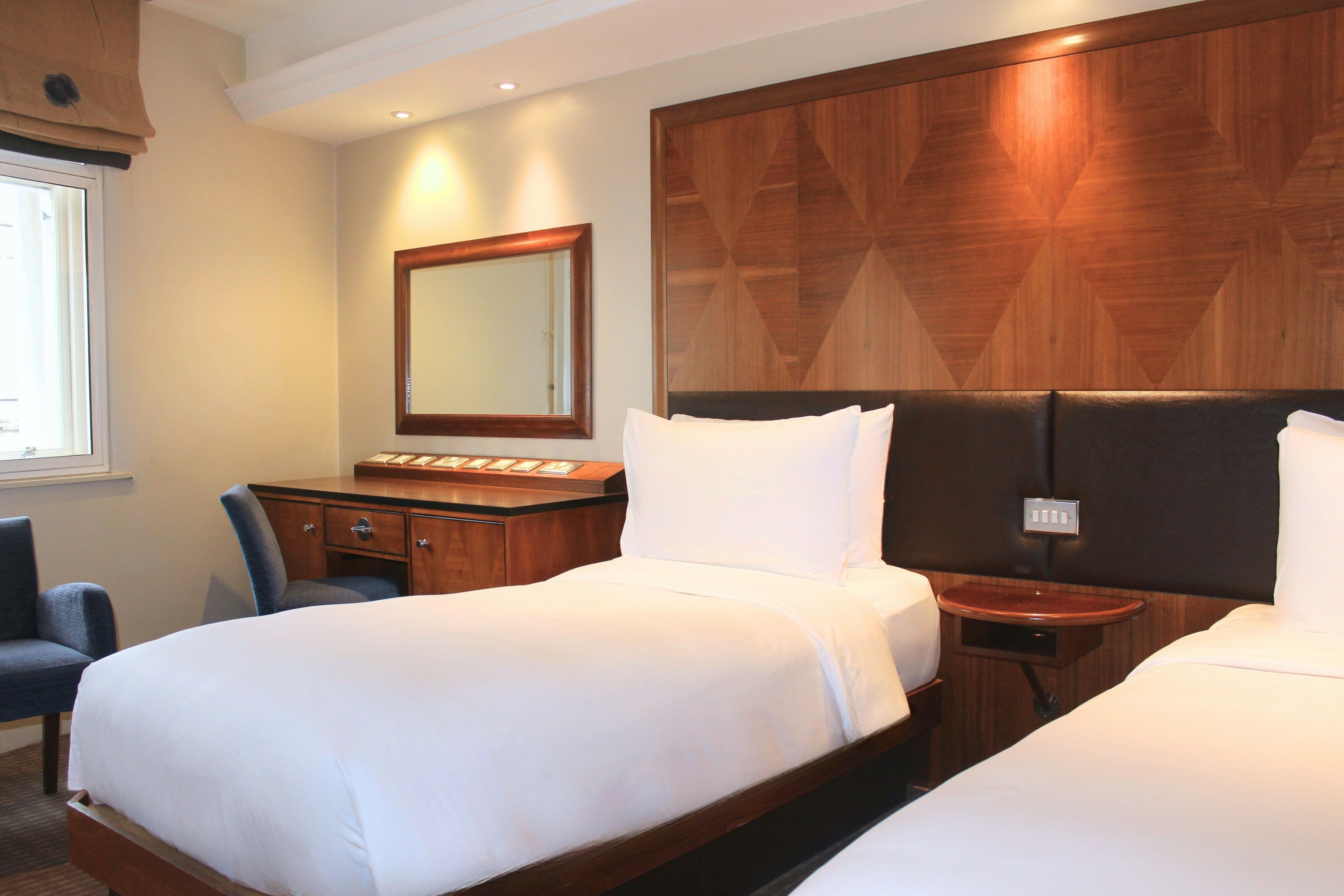Фото Radisson Blu Hotel, London Tottenham Court Road