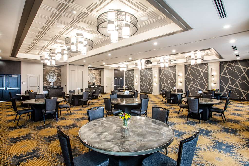 Фото Homewood Suites by Hilton Salina Downtown