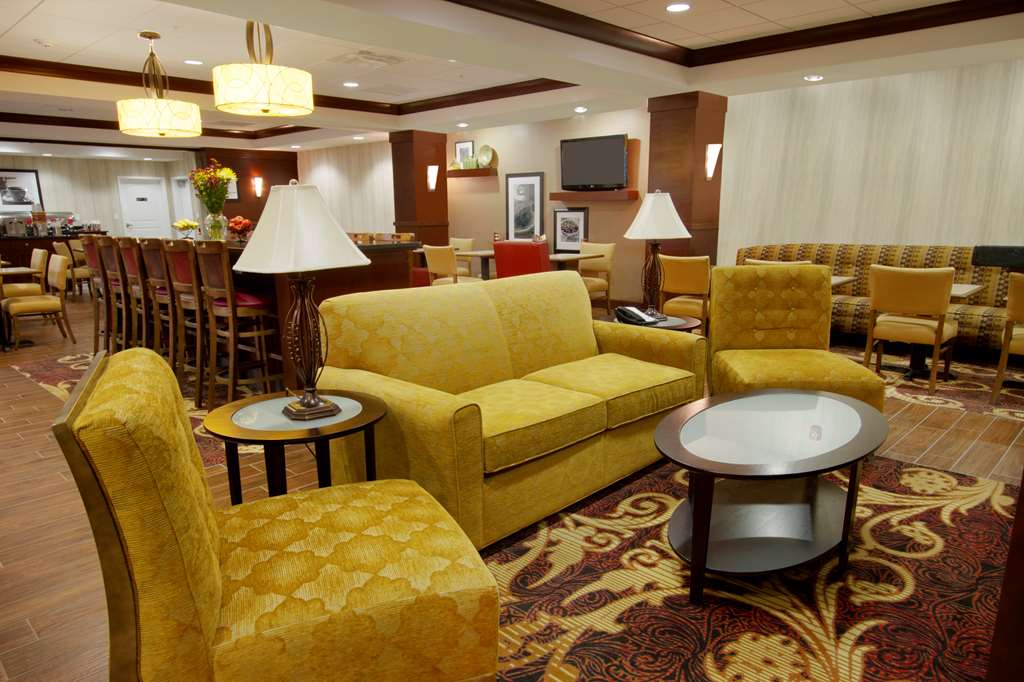 Фото Hampton Inn Bangor
