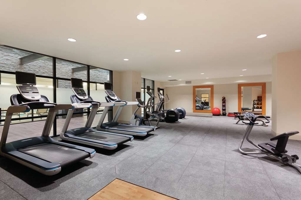 Фото Hilton Garden Inn Rochester Downtown