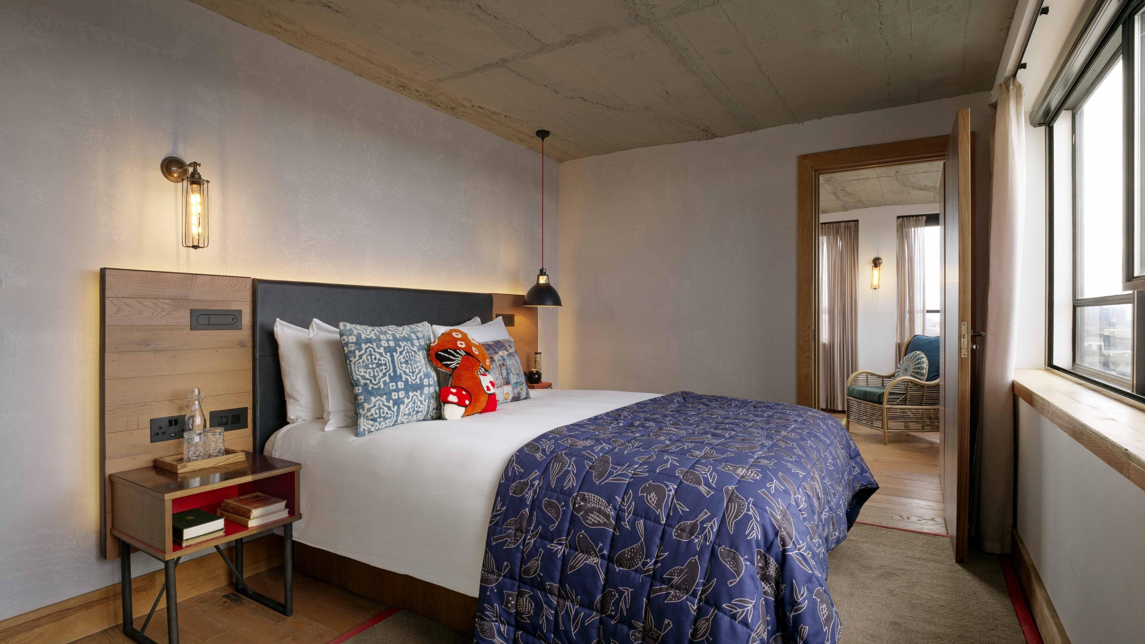 Фото Treehouse Hotel London
