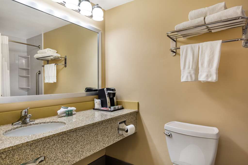 Фото Best Western Braintree Inn