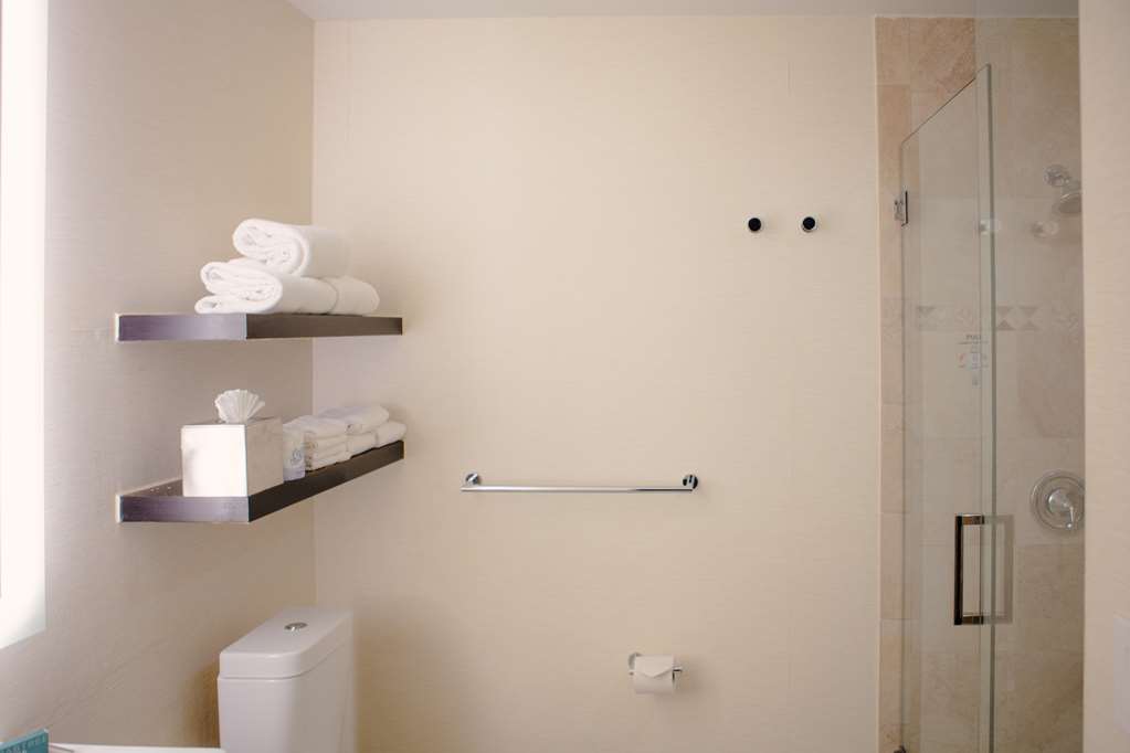 Фото DoubleTree by Hilton Hotel San Diego - Mission Valley