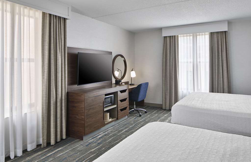 Фото Hampton Inn & Suites Saratoga Springs Downtown