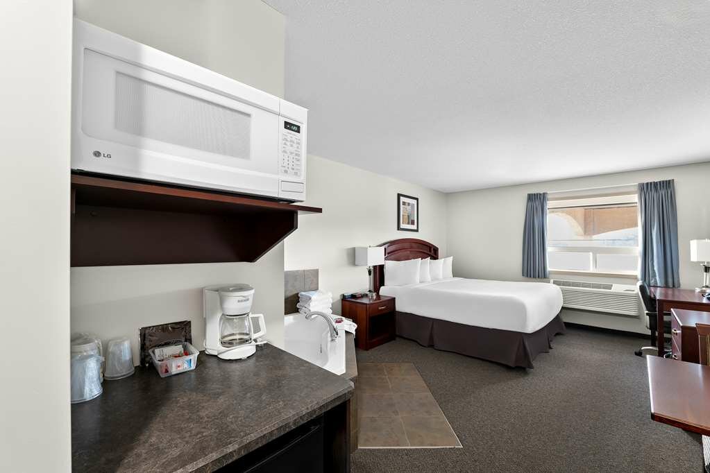 Фото Surestay Plus by Best Western Hardisty