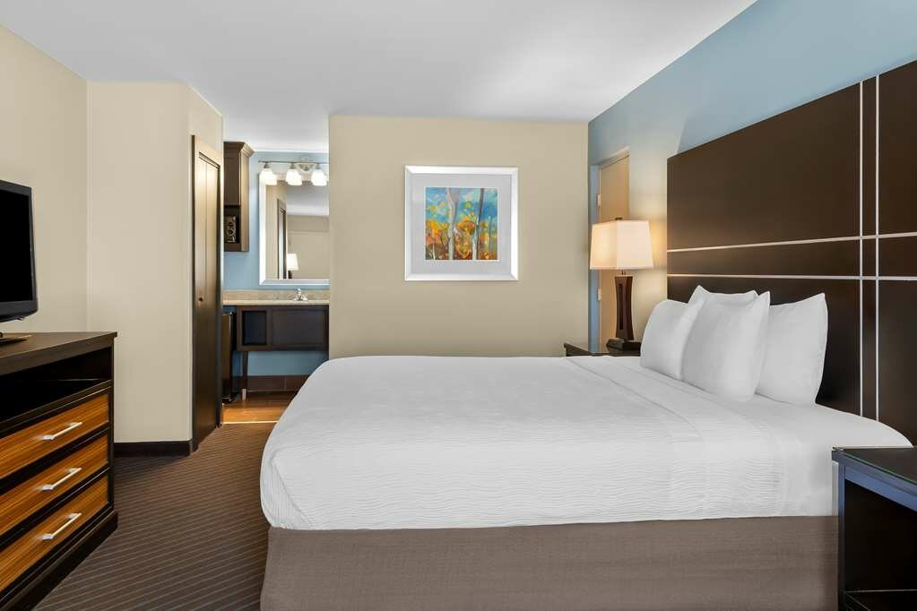 Фото Best Western Newport Inn