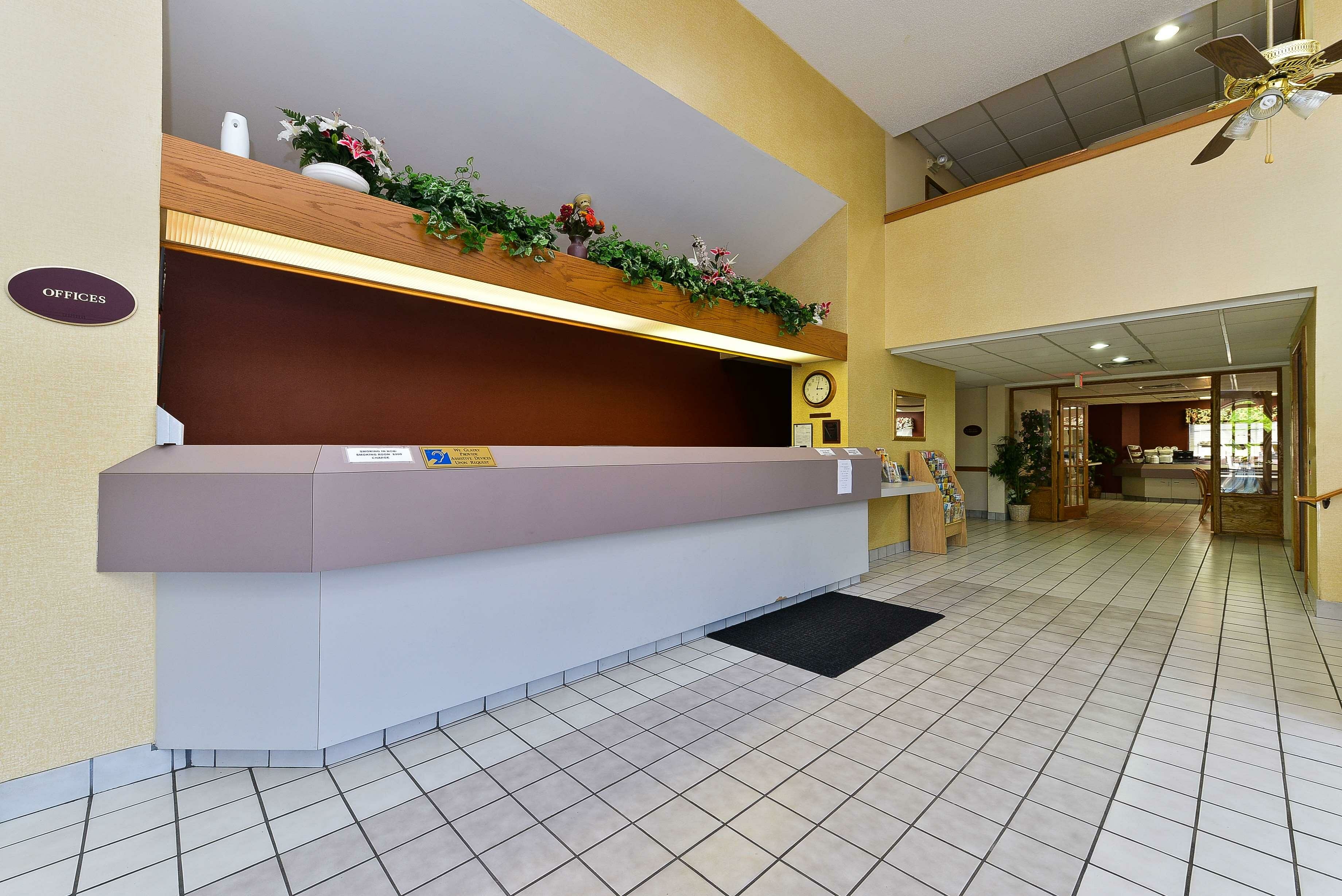 Фото Americas Best Value Inn & Suites Morrow Atlanta