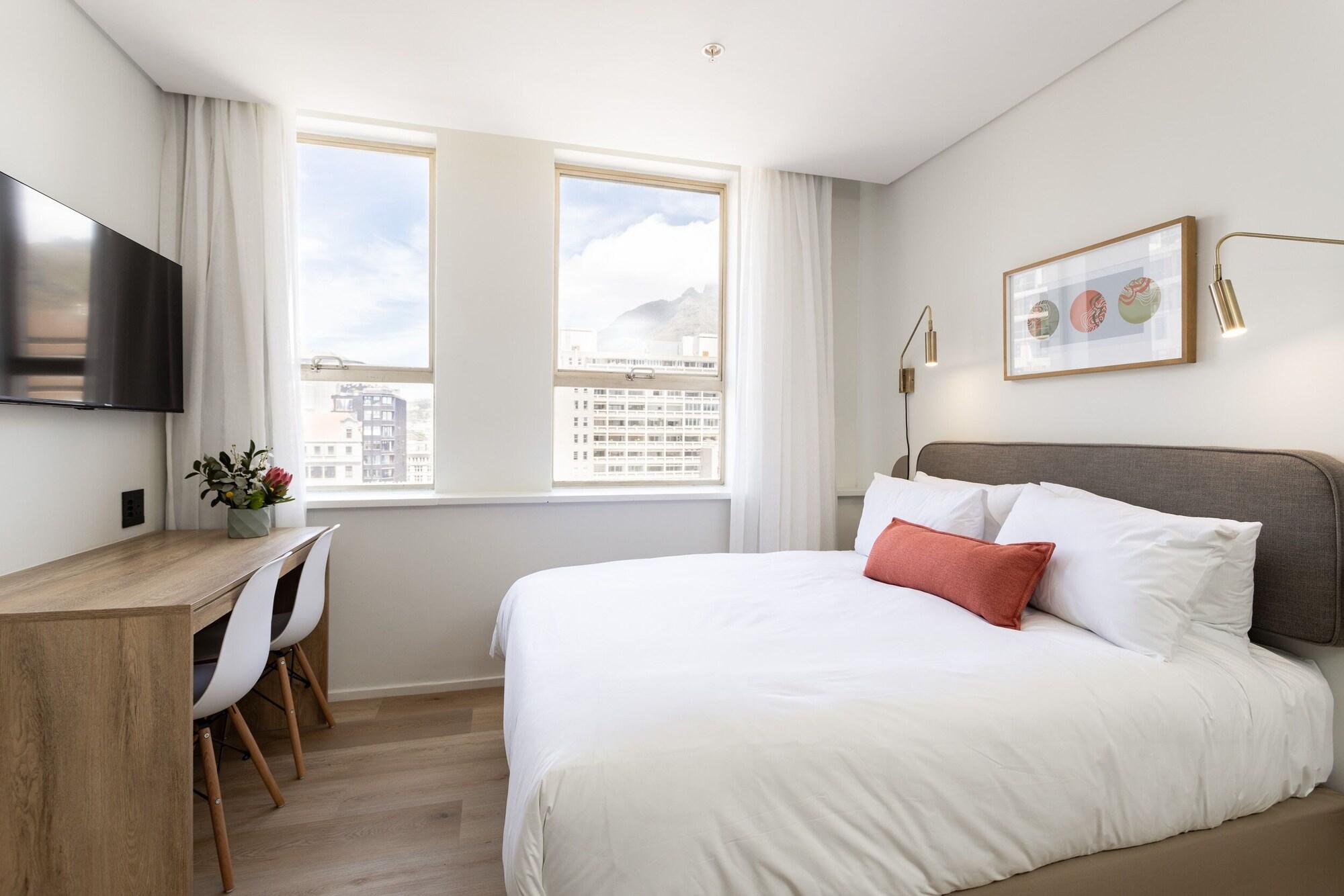 Фото Habitat Aparthotel by Totalstay