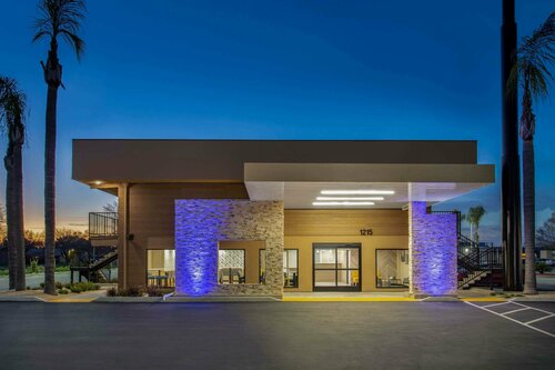 Гостиница Days Inn by Wyndham Merced Yosemite Area в Мерседе