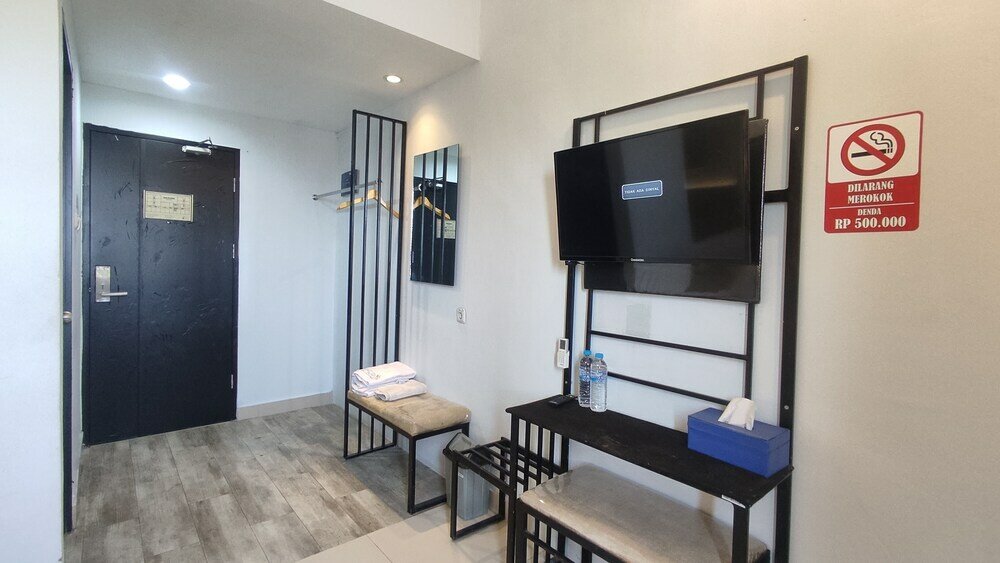 Фото Votel Hotel Charis Tuban