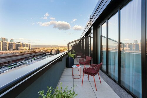 Гостиница CX Naples Centrale Campus & Hotel в Неаполе