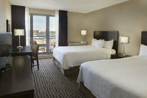 Внешний вид отеля Hotel Halifax в Галифаксе, фото 3