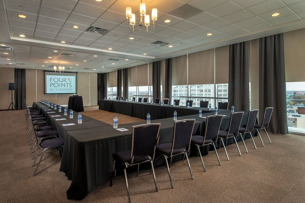 Фото Four Points by Sheraton Philadelphia City Center
