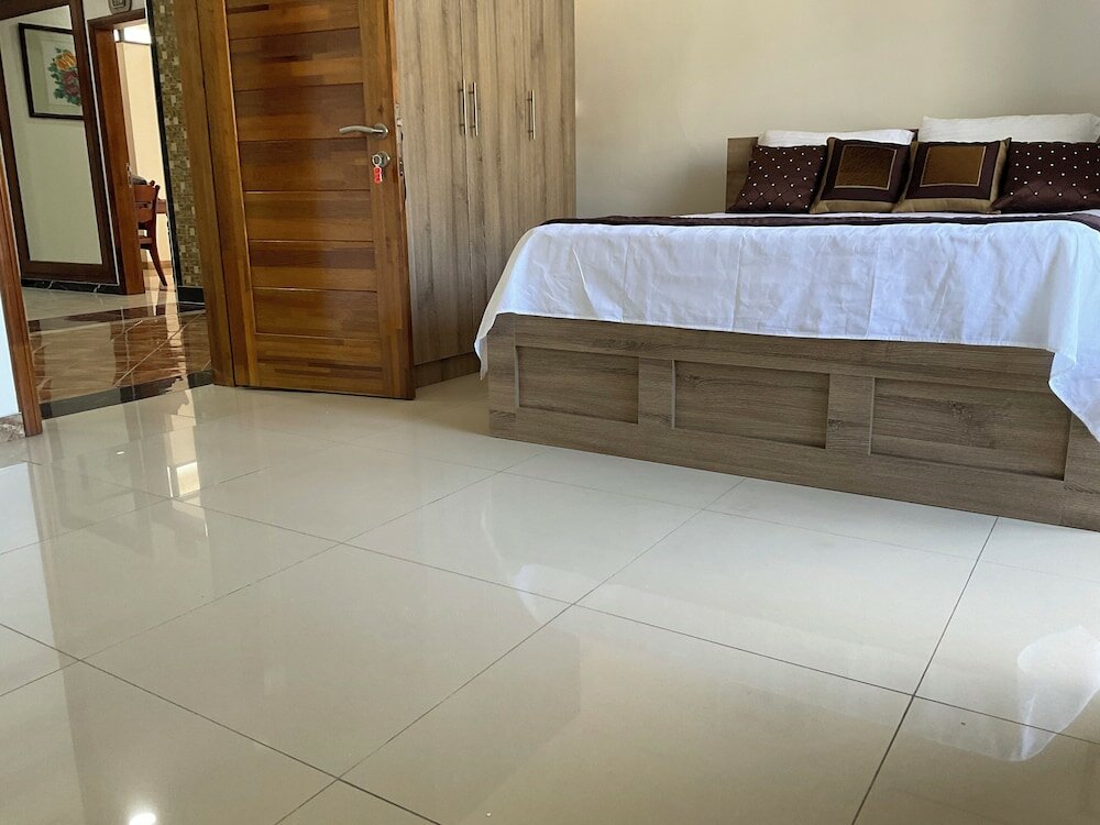 Фото Mahe Holiday Resort