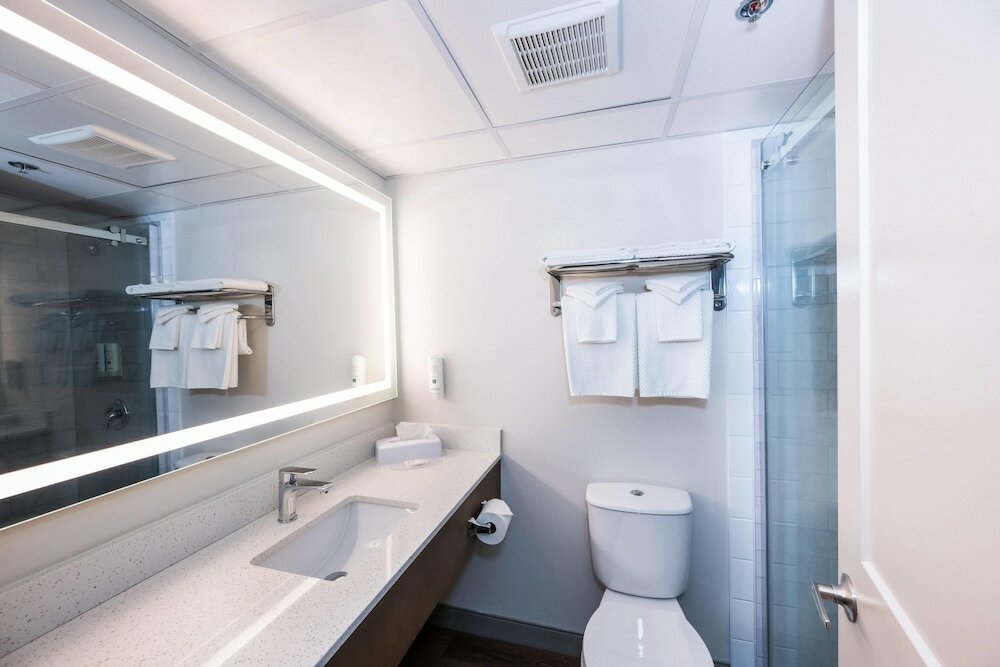 Фото Quality Inn & Suites