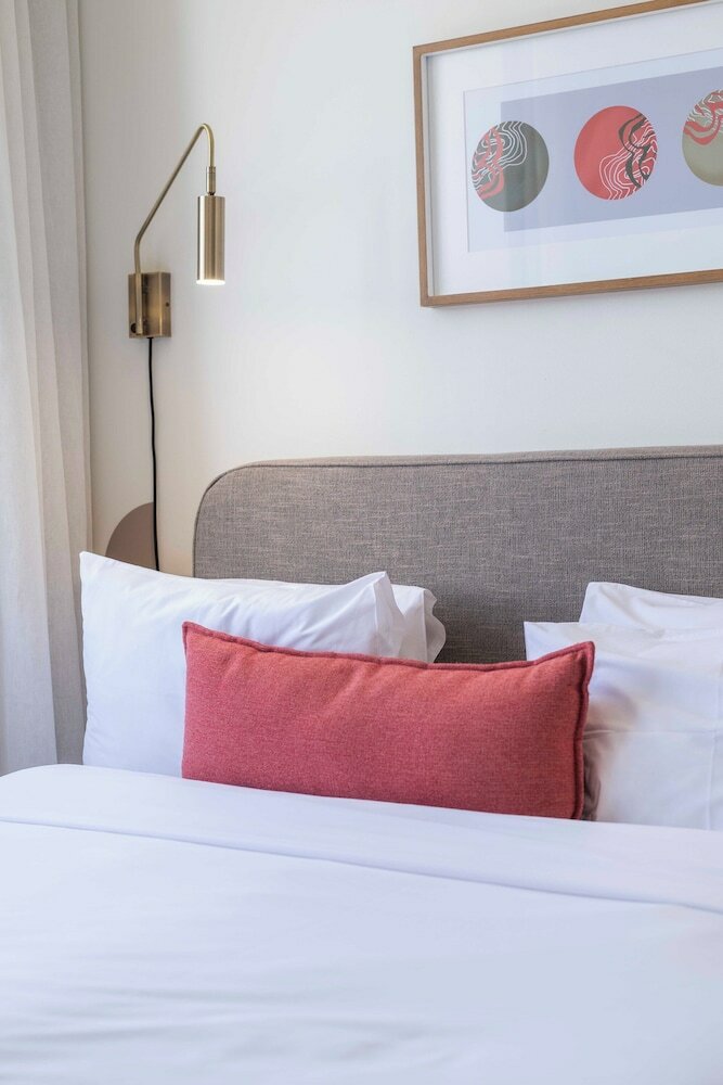 Фото Habitat Aparthotel by Totalstay